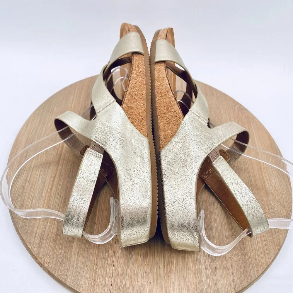 Eurosoft Sandals Womens 10 Gold Vegan Leather Slingback Flats Peep_9